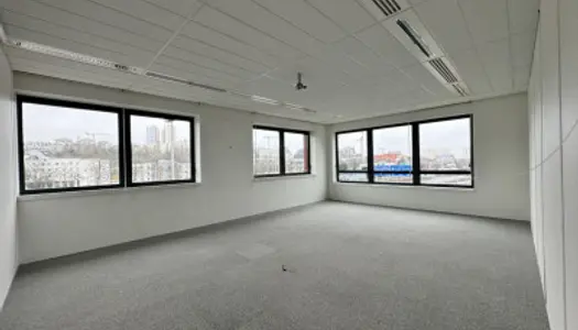Bureaux 353 m² 
