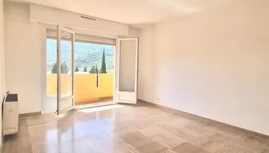 Appartement 4 pièces - 80m² au dernier étage a saint martin du var 