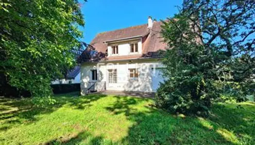 Maison 7 pièces 180 m²