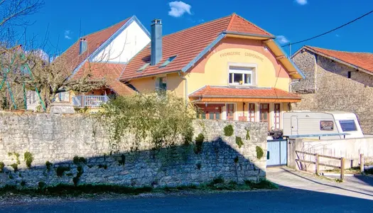 Dpt Doubs (25), à vendre MESMAY maison P6 de 168 m² - Terrain de 1 271,00 m²