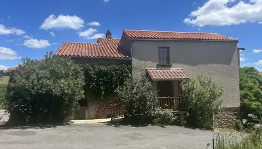 Maison de village, en pierre, à rénover - LE TRUEL 