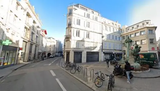 À vendre murs commerciaux + droit au bail, La Rochelle 