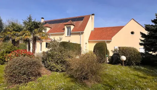 Maison Saint Nom La Breteche 8 pièce(s) 225 m2 