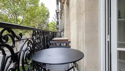 Beau 3 pièces Meublé à Neuilly avec Balcon 