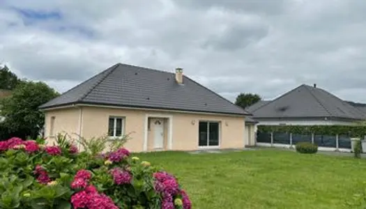 Maison - Villa Location Goès 4p 98m² 880€