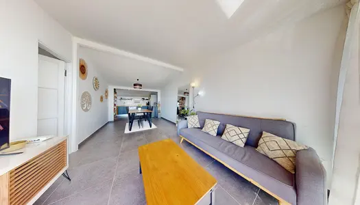 Dpt La Réunion (974), à vendre LA MONTAGNE maison P3 de 70 m² - Terrain de 300,00 m² 
