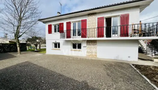 Chambre à louer dans grande maison individuelle