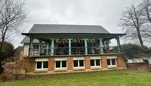 Maison 9 pièces 247 m²