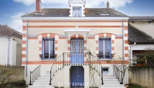 Maison de ville bourgeoise avec jardin