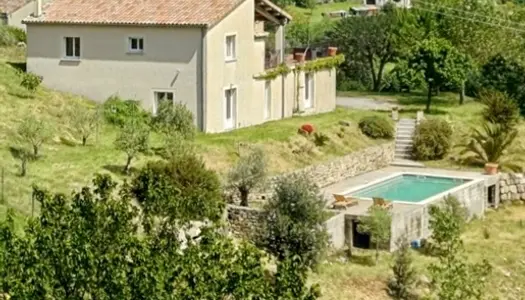 Belle Villa avec Piscine et Vue à tomber par Terre... 