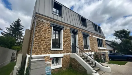 Maison 4 pièces 220 m² 