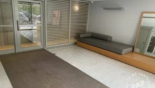 Studio 1 pièce 29 m² 