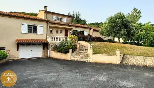 Maison 5 pièces 182 m²