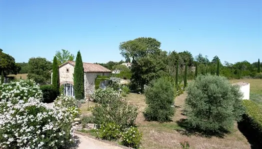 Charme incroyable et atmosphère délicieuse - 4 chambres, 3 salles de bains, superbe cadre 