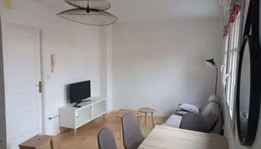 Appartement T2 meublé 41m² à louer + parking