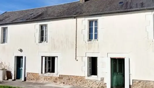 Particulier vend Ensemble 2 maisons 160m2 + 55m2, cour et jardin, 5mn de la mer 