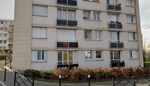 Location appartement 3 pièces 56 m² 