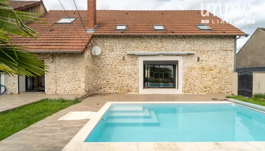 Maison 5 chambres, avec piscine, à Marzy 