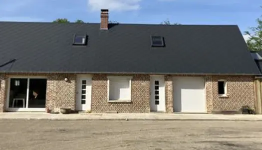 Ensemble immobilier comprenant 2 logements, rénovation complète. Ideal investisseurs 