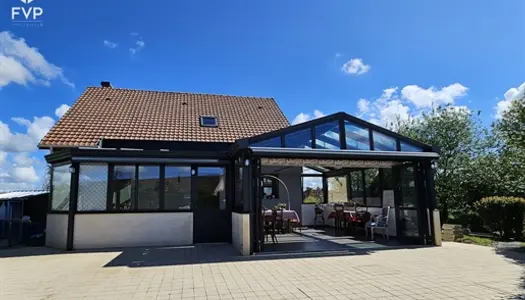 Pavillon de qualité avec grande véranda très agréable 