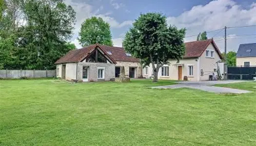 Maison 9 pièces 244 m² 