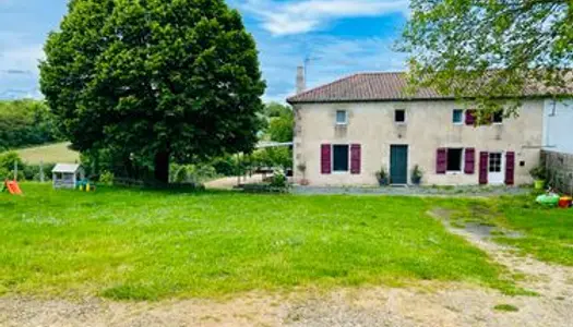 Maison en pierre à Melle 