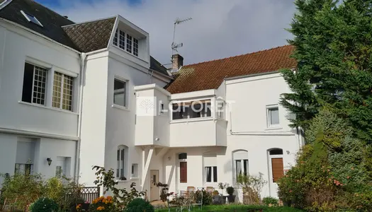 Maison 9 pièces 376 m²