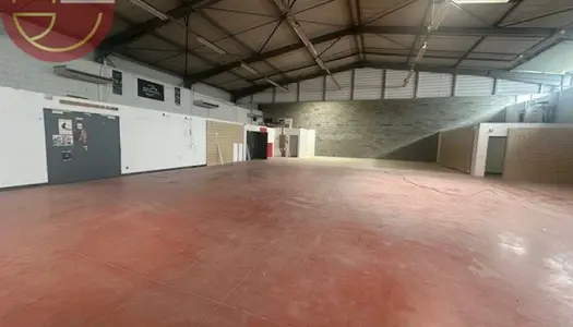 Entrepôt 1200 m² 