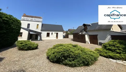 Dpt Vienne (86), à vendre CHATELLERAULT maison P5 de 133 m² - Terrain de 1 588,00 m² 