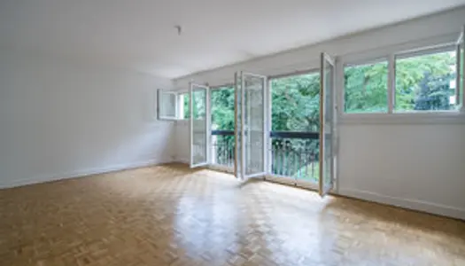 Studio 1 pièce 33 m² 