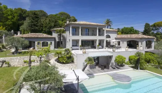 Belle Villa Neuve à Louer à Mougins 