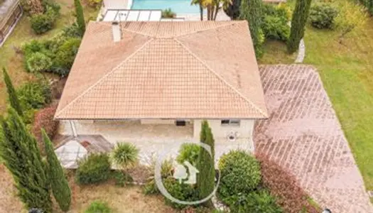 Villa 7 pièces 246 m²