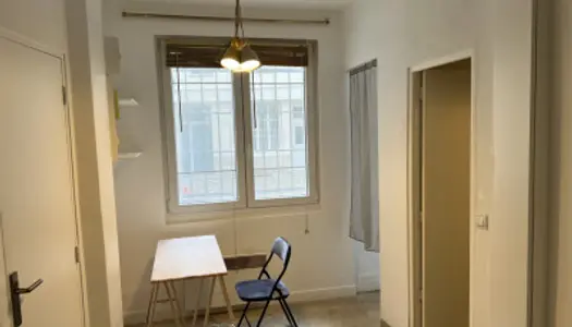 Studio 1 pièce 19 m² 