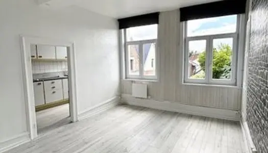 Studio 1 pièce 28 m² 