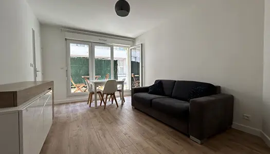 Studio meuble avec balcon - Centre-ville de Noisy le Grand 