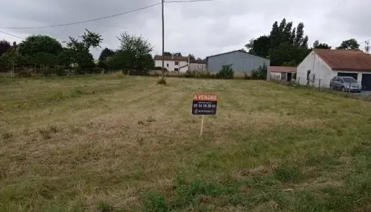 Vente terrain constructible de  1653 m² -  PLAINE D'ARGENSSON 