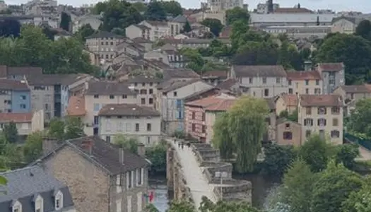 À la recherche d'un espace spacieux et lumineux à Limoges ? 