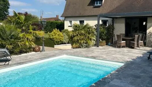 Maison familiale avec piscine 
