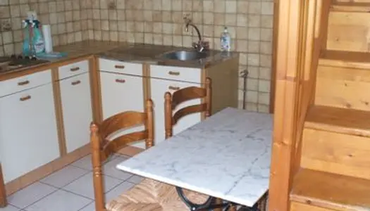 Appartement a louer 1chambre 1 cuisine 