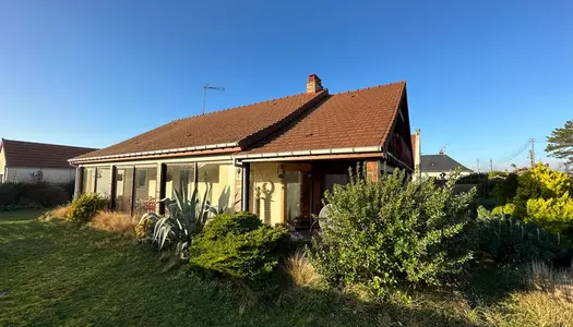 Saint-Germain sur Ay plage, à 300 mètres de la mer, maison avec vie de plain-pied, une véranda et 