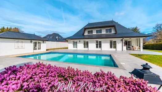 Dpt Savoie (73), à vendre MONTAGNOLE Villa 354 M2 avec piscine