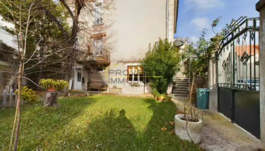 Maison 6 pièces 179 m² 