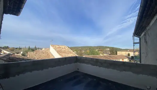 Sérignan-du-Comtat au centre du village, magnifique appartements triplex avec terrasse