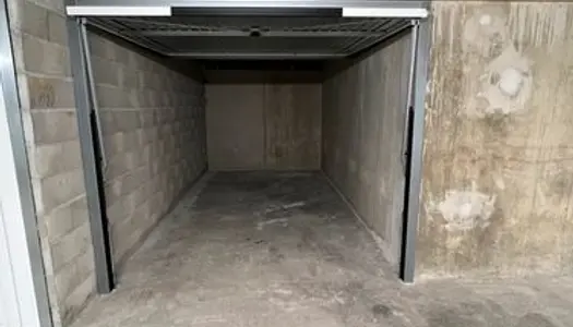 Vends Garage Box fermé 