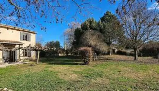 MAS A VENDRE EN CAMPAGNE LA TOUR D'AIGUES 2 HECTARES