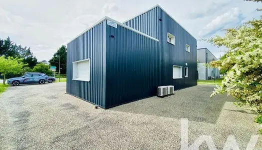 Local professionnel 150 m²