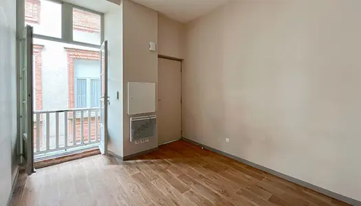 Studio 1 pièce 27 m² 