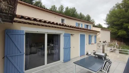 Maison 7 pièces 233 m²