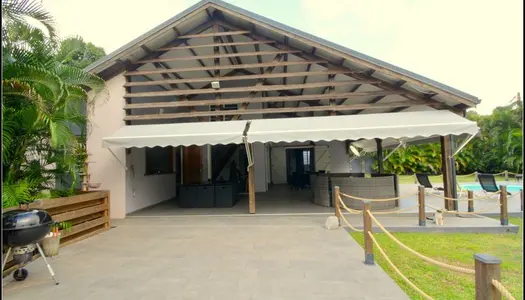Dpt Guadeloupe (971), à vendre LE GOSIER maison P7  - Terrain de 1 000,00 m²