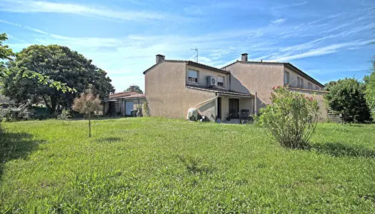 LE PASSAGE - Maison avec 2 chambres, garage et jardin 